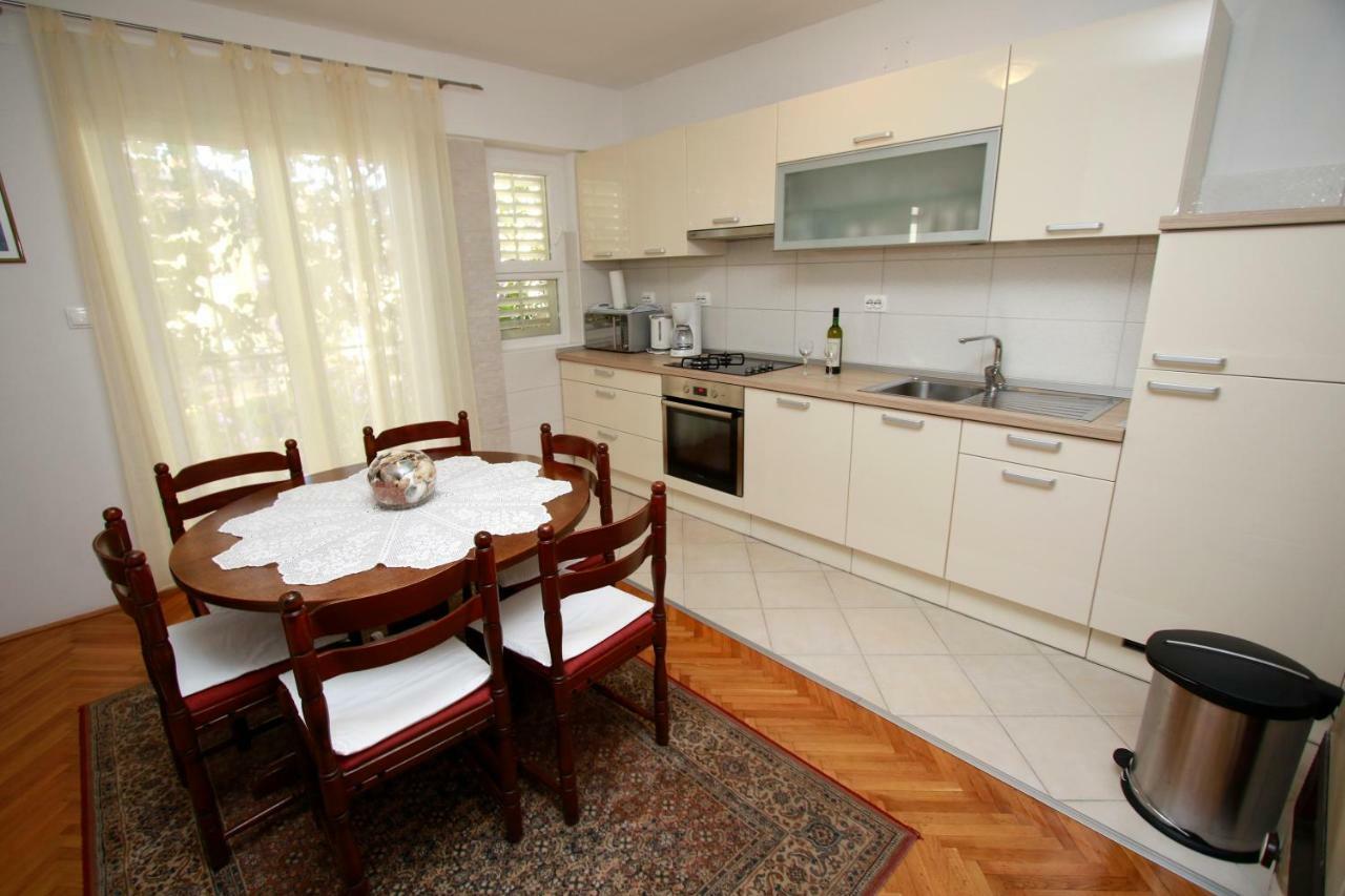 Villa Grozdic Makarska Eksteriør bilde